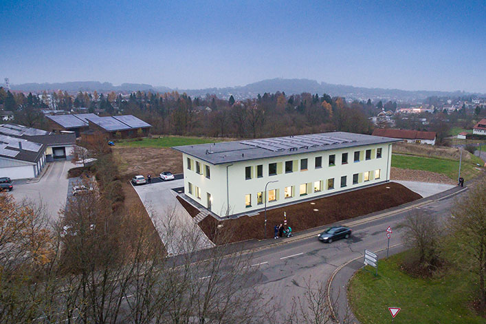In der Dieselstraße 28, neben Aldi und DM gegenüber der Krötensee-Schule finden Sie unser neues Gebäude.